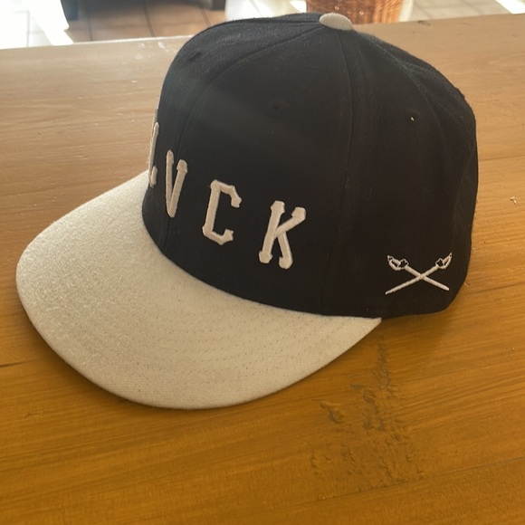 Black Scale x Starter SnapBack hat - Picture 3 of 4